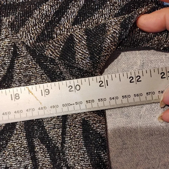 Eclipse NWT Women's Cut Out Sleeves Sparkly Black & Gold Blouse Size Large - Picture 8 of 12